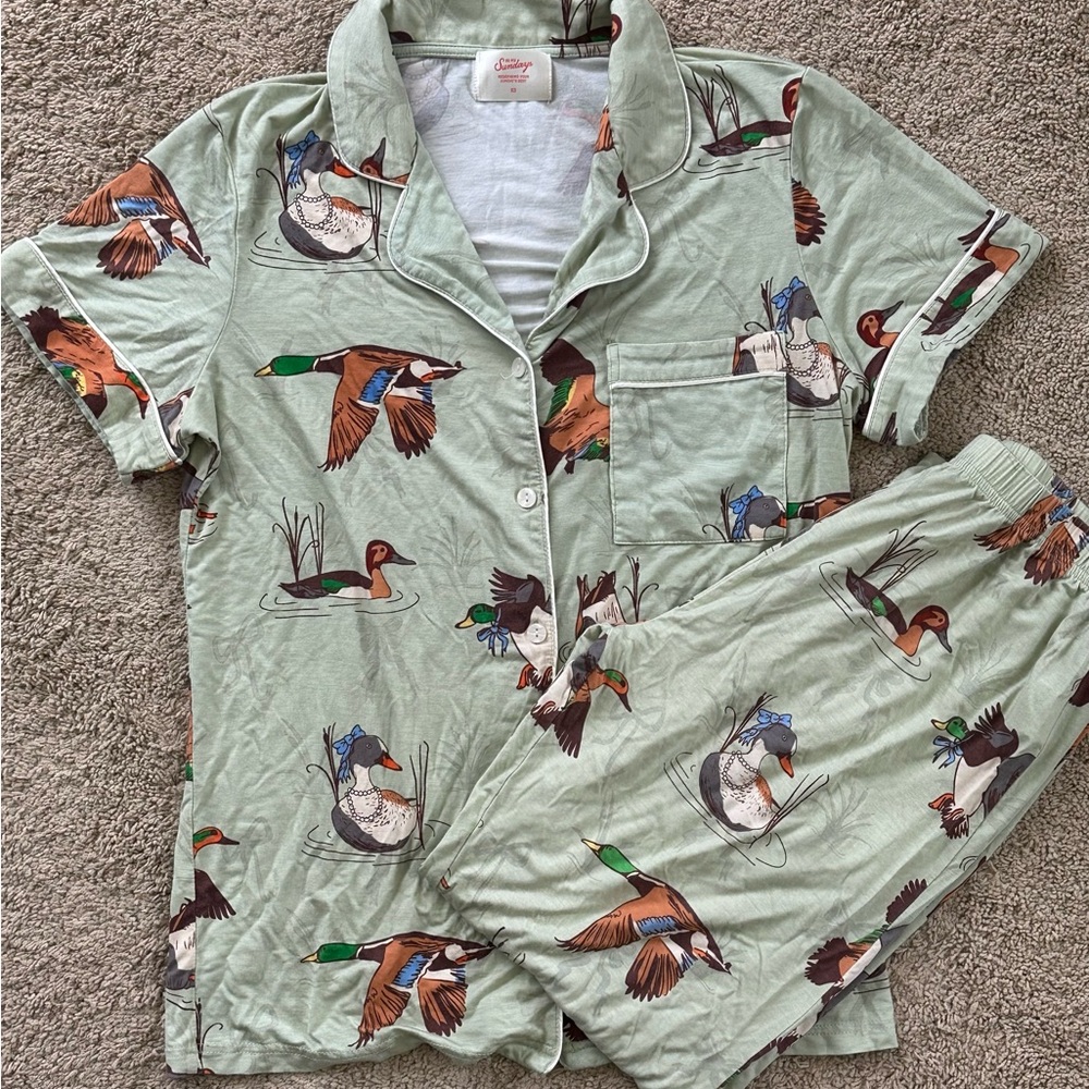 In My Sundays Duck-Print Pajama Set